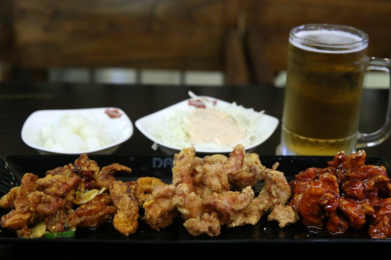 There is chicken without delivery too