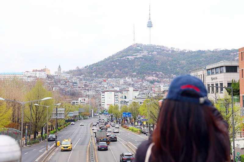 Haebangchon Ogeori and the Sinheung-ro hill (3/4)