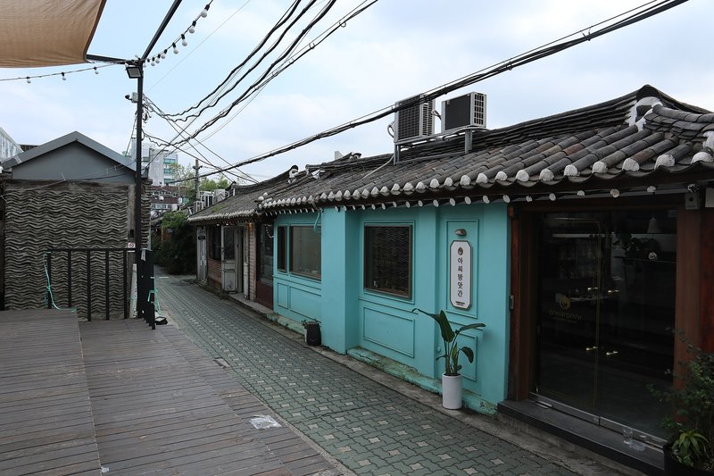 Ikseon-dong (2/3)