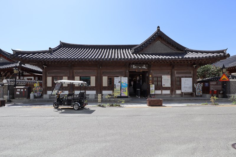Start at the Jeonju Traditional Liquor Museum to see what you will be drinking (2/6)