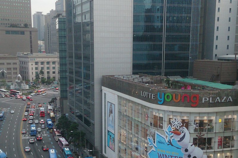 Two department stores and the winter lights (3/3)