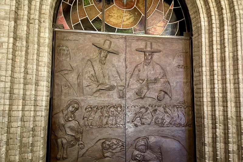 Myeongdong Cathedral (4/6)