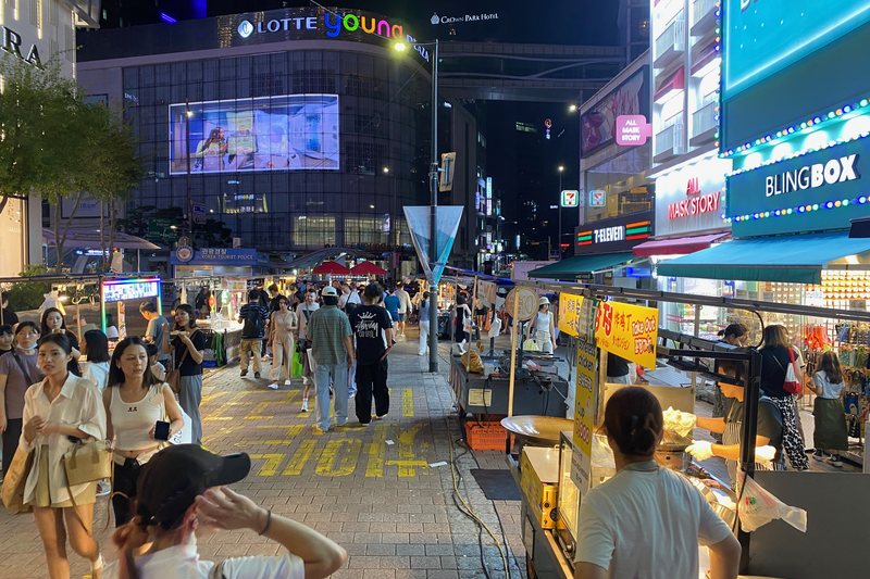 The evening food carts (2/4)