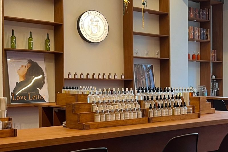 RETTRE Hongdae (perfume workshop) (1/2)